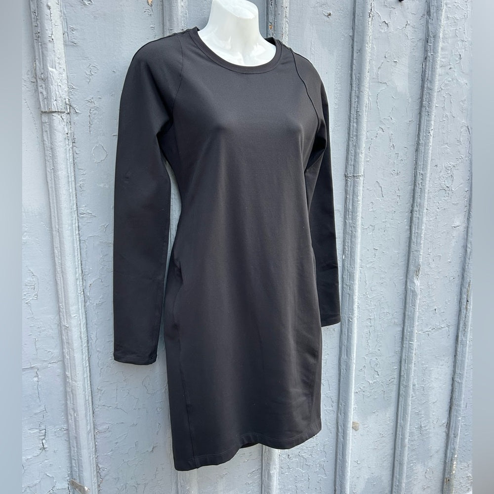 Lululemon &go Where-To Dress *Long Sleeve, size 8