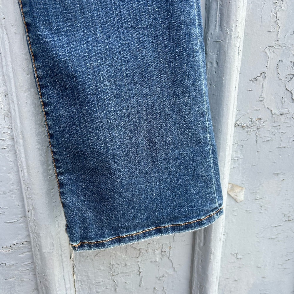 Kut from the Kloth Natalie fab ab bootcut, size “2” (small)