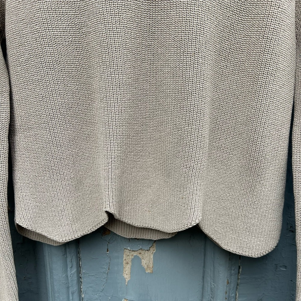Aritzia Wilfred Sardou sweater, size M