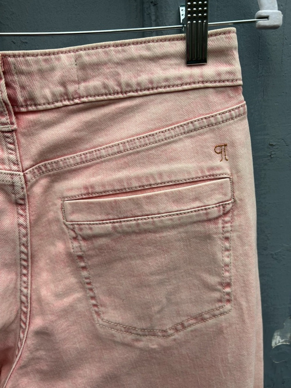 Pilcro Pink Cuffed Oversized High-Rise Wide-Leg Jeans, size 26