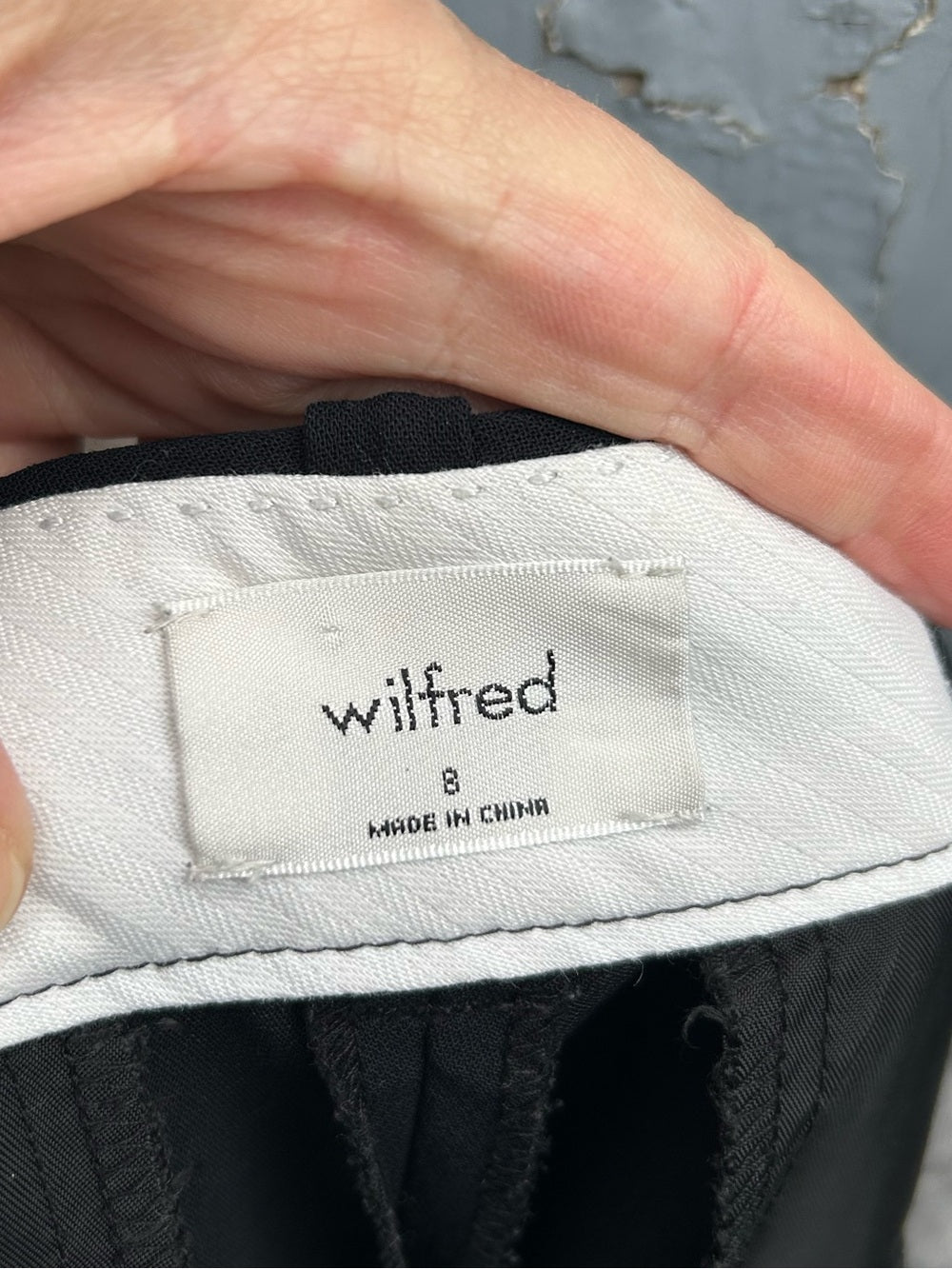 Wilfred Anthem Black Shorts, size 8