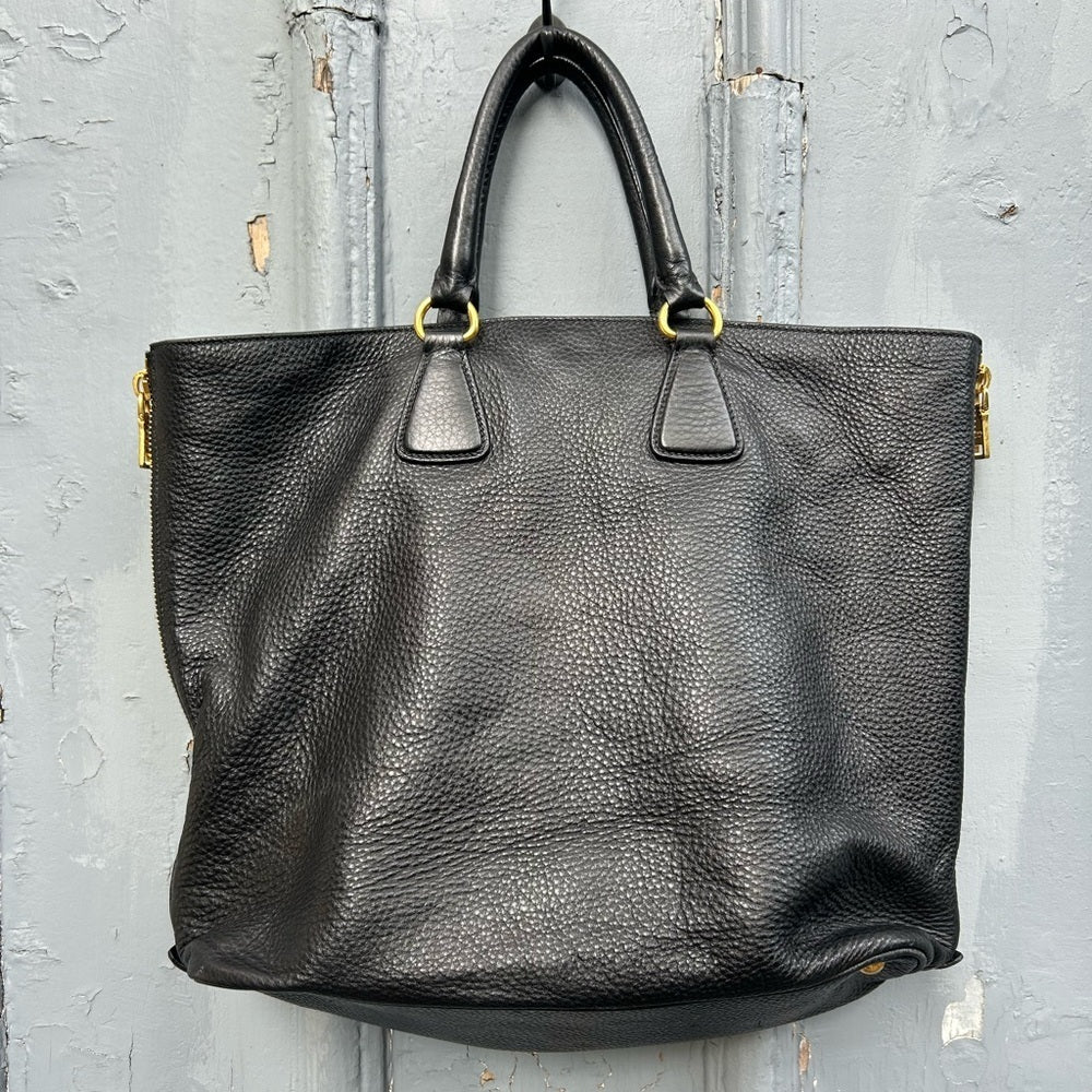 Prada Vitello Daino Zippy Shopping Bag Nero, 17.5” x 13.5” x 6”