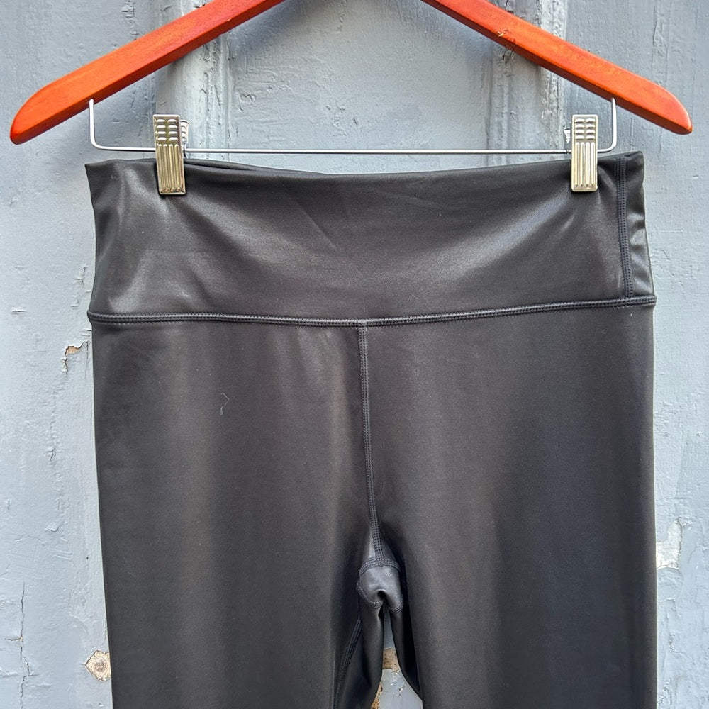 Fabletics Anywhere Motion365+ Shine High-Waisted Legging, size approx Large