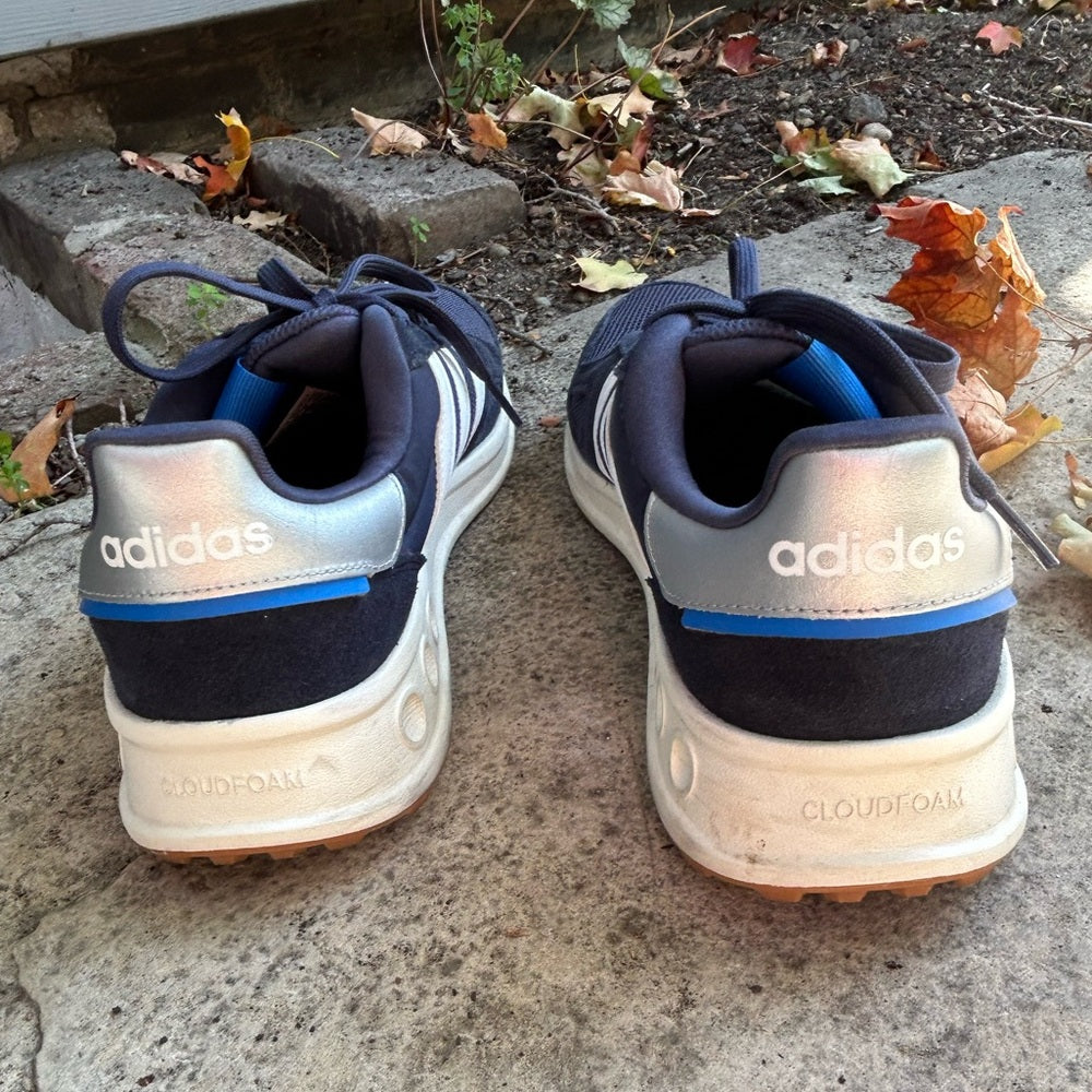 Adidas blue Cloudform Comfort sneakers, size 10.5