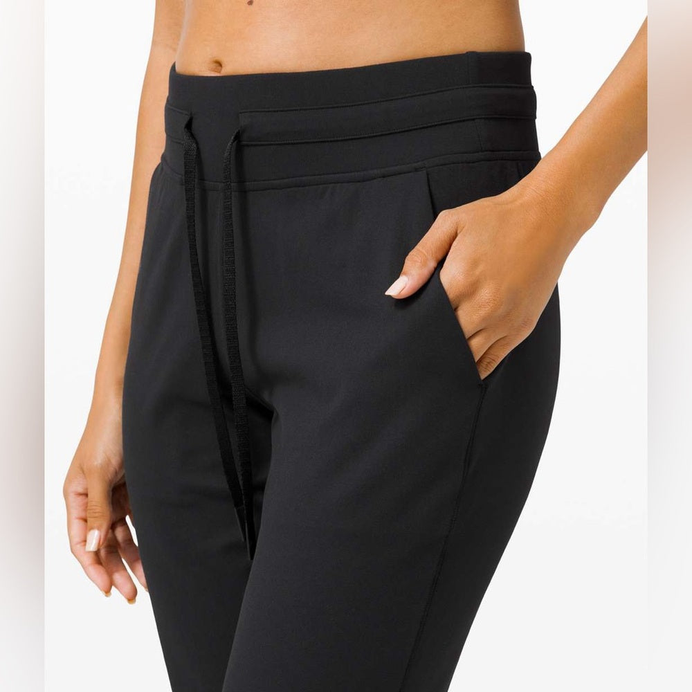 Lululemon Ready to Rulu Cropped Jogger, size 6