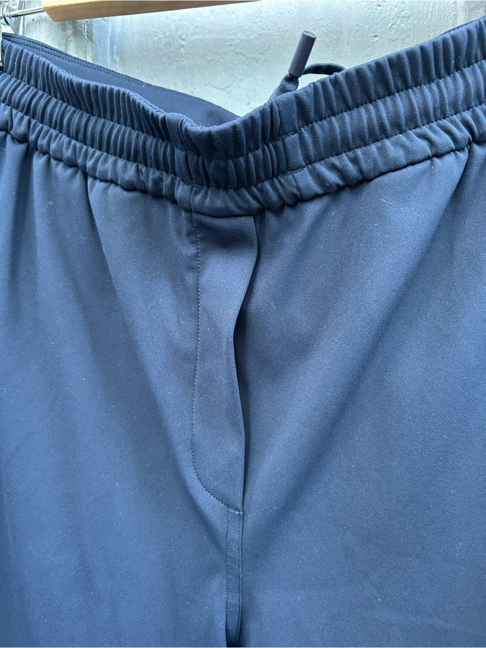 Lululemon Navy Tapered-Leg Mid-Rise Pant 7/8 Length, M