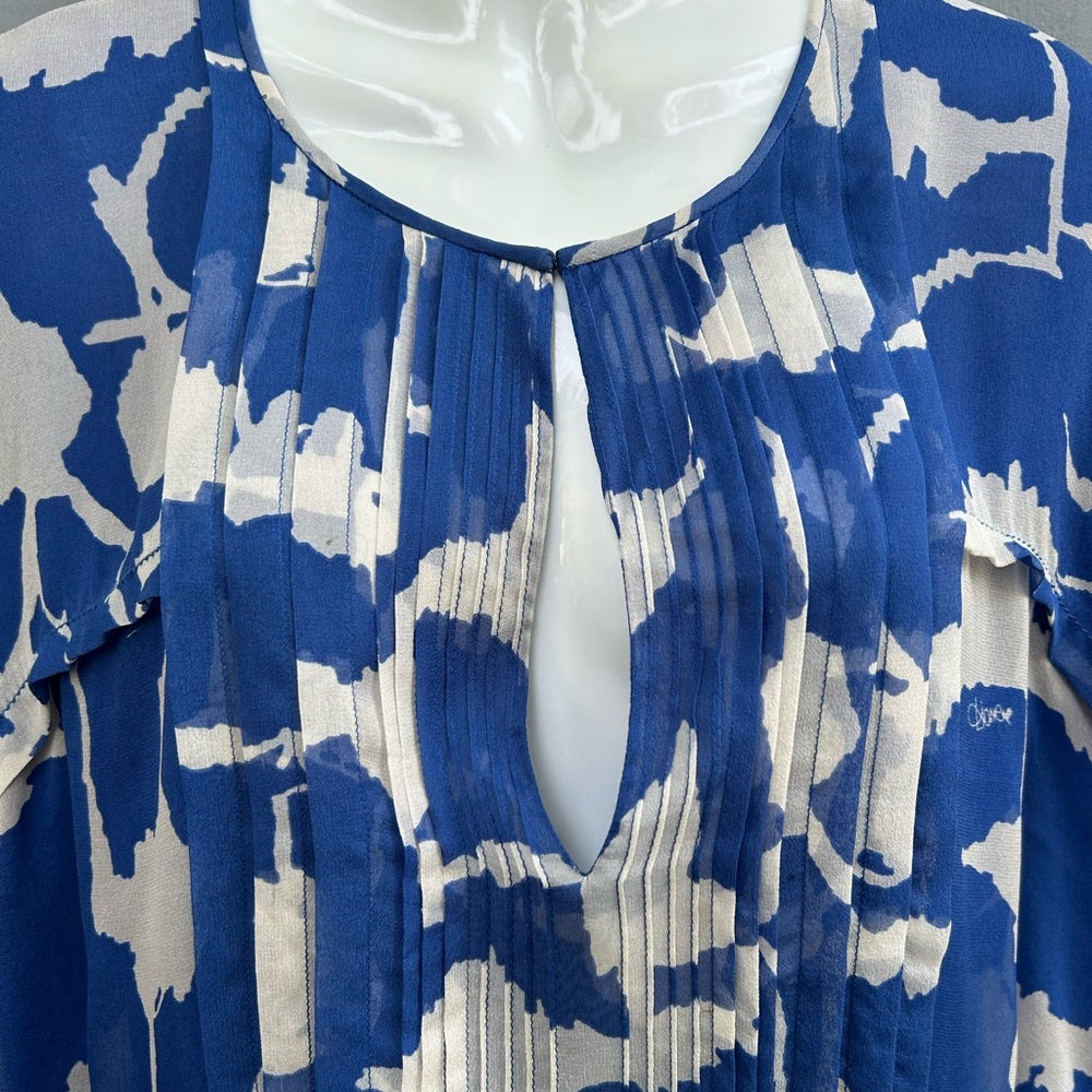 Diane Von Furstenberg Blue Silk Khalila Chiffon blouse, size Small
