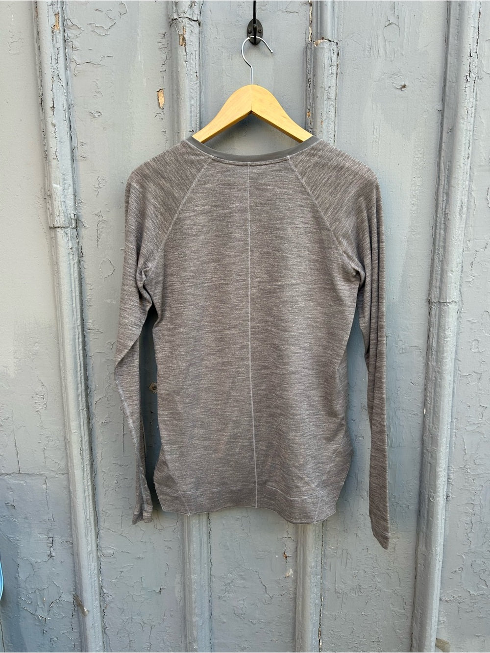 Lululemon Layered Long Sleeve Tee, approx size 6
