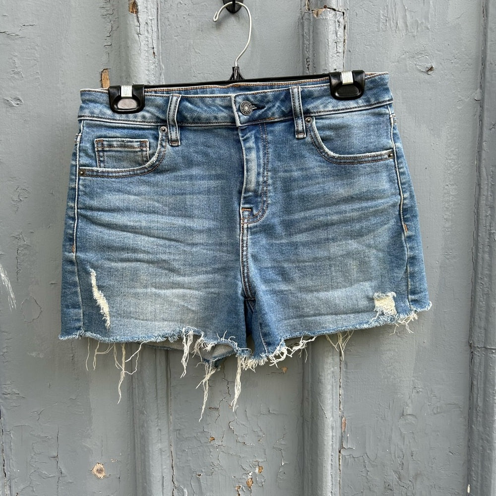 Hidden Distressed Denim Shorts, size M