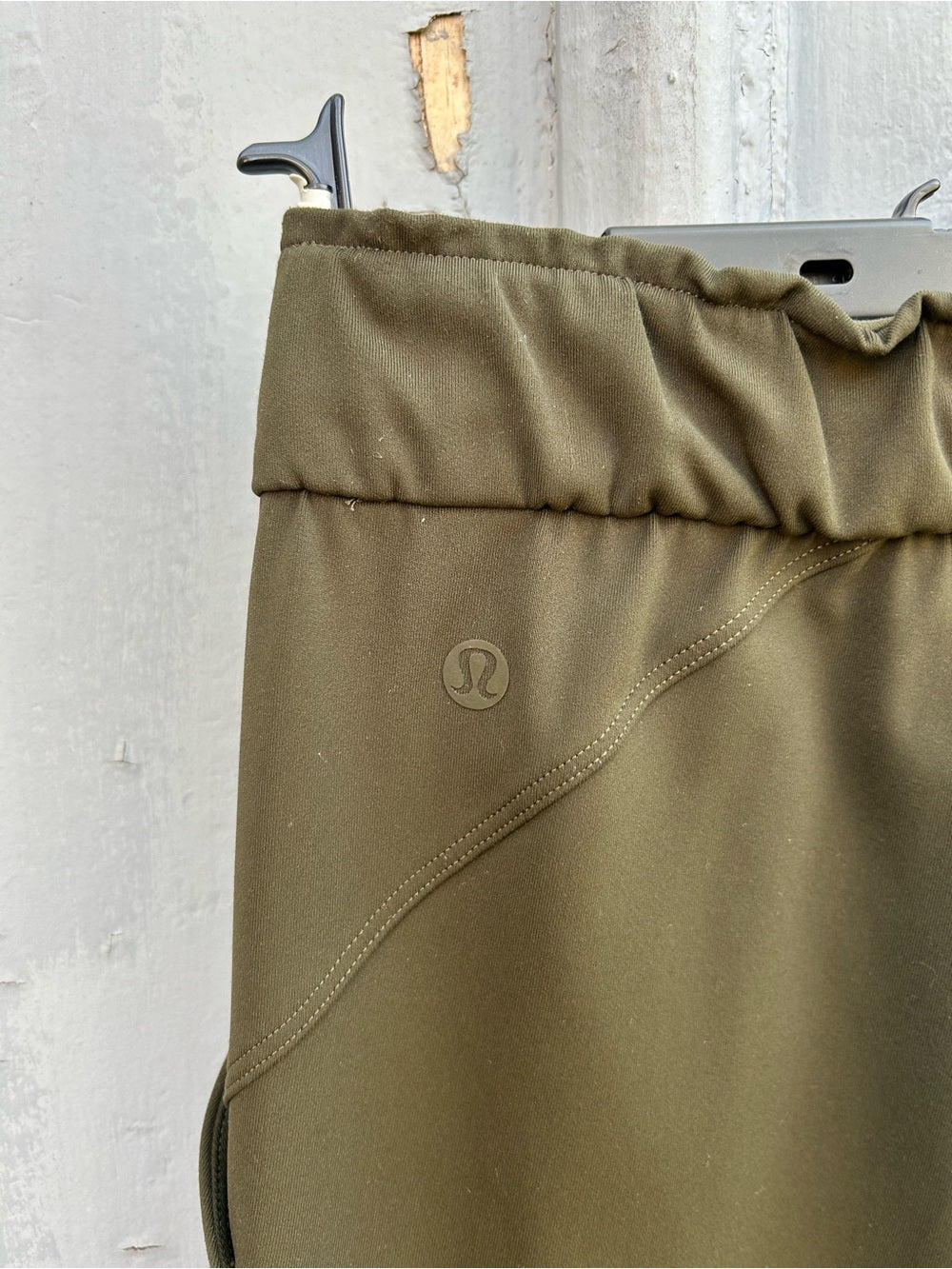 Lululemon Green Keep Moving Pants, size 8