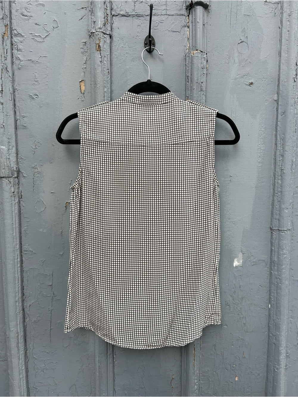 Judith & Charles Geometric Silk Sleeveless top, size 0