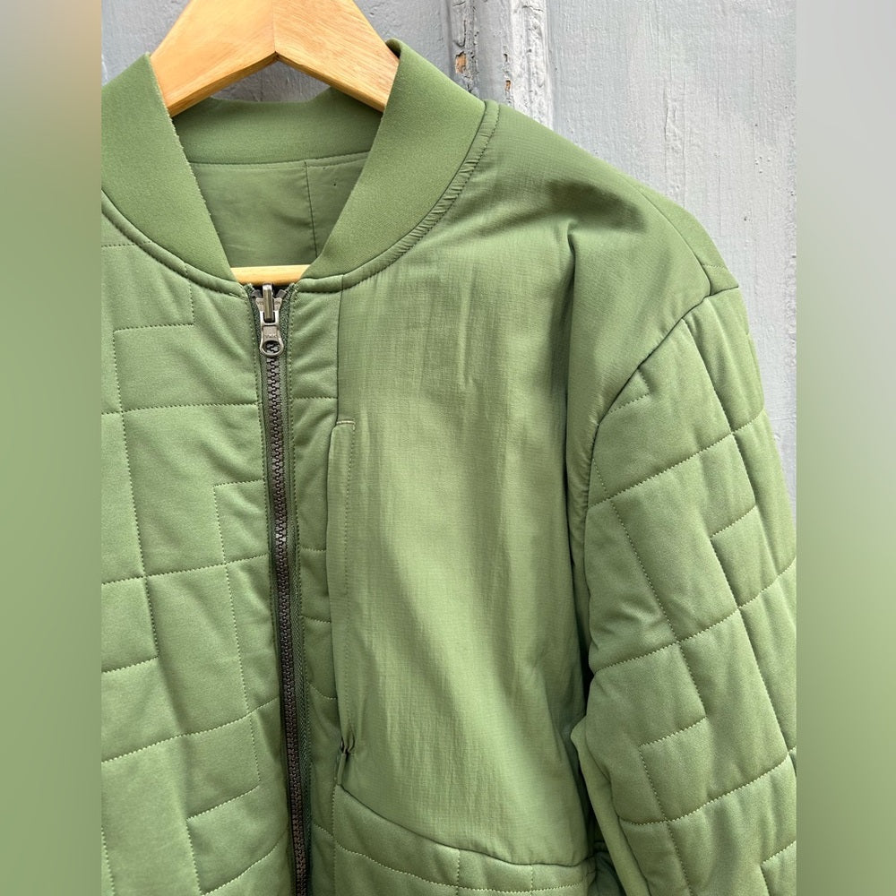 Lululemon Rival Side Bomber, size M