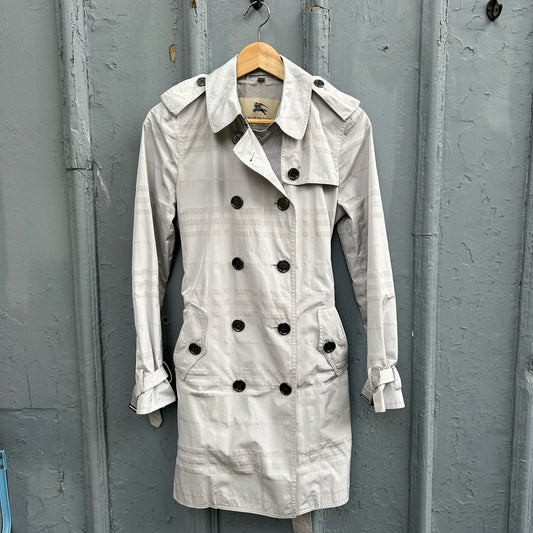 Burberry Grey Plaid Short Trench, size 8