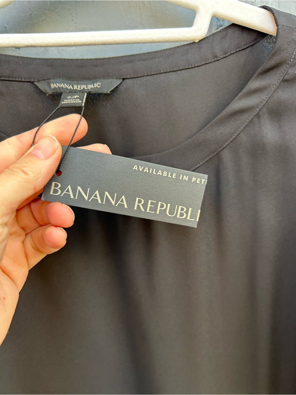 Banana Republic black Satin t-Shirt Blouse, BNWT, Small