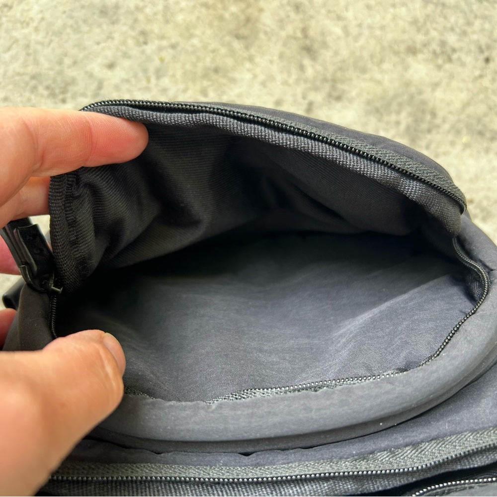 Carta Everything Fanny Pack, 8”x5”x3”