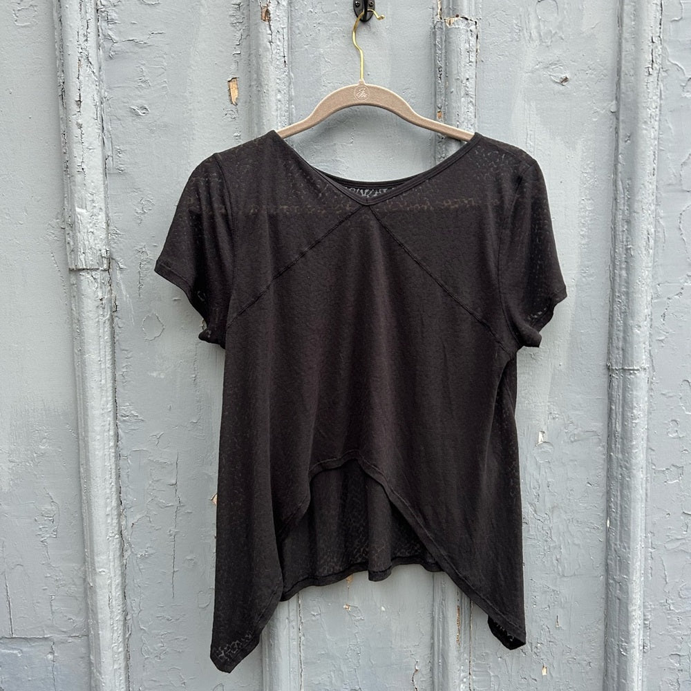 Lululemon Black Loop Around Tee, size M