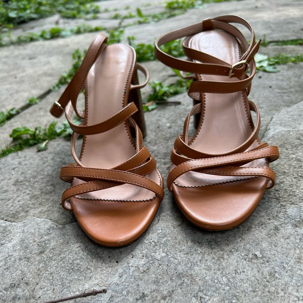 J Crew Strappy Stella Sandal, size 8