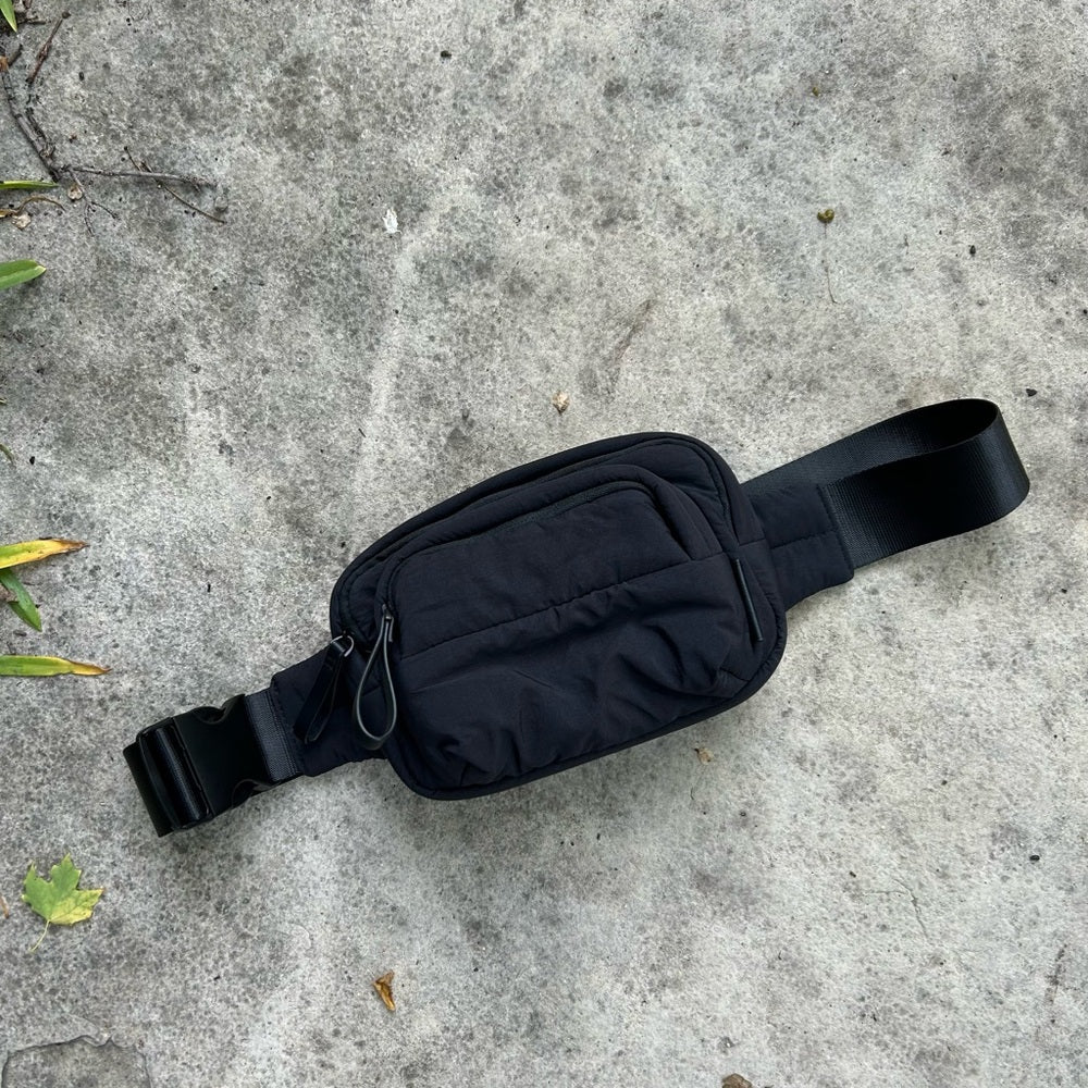 Carta Everything Fanny Pack, 8”x5”x3”