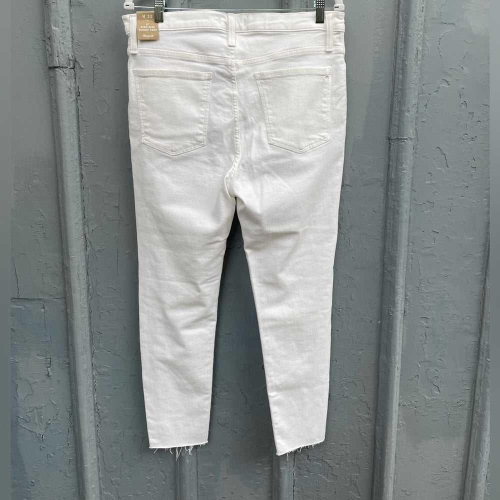 Madewell 9" Mid-Rise Skinny Crop Jeans in Pure White: Knee-Rip Edition, size 32