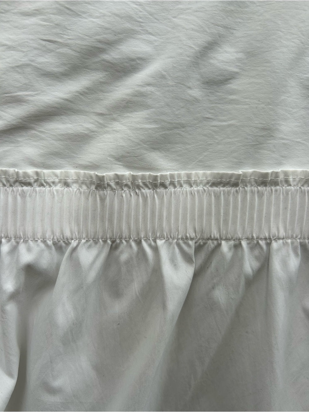 Athleta White Levitate Poplin Tee, size Large