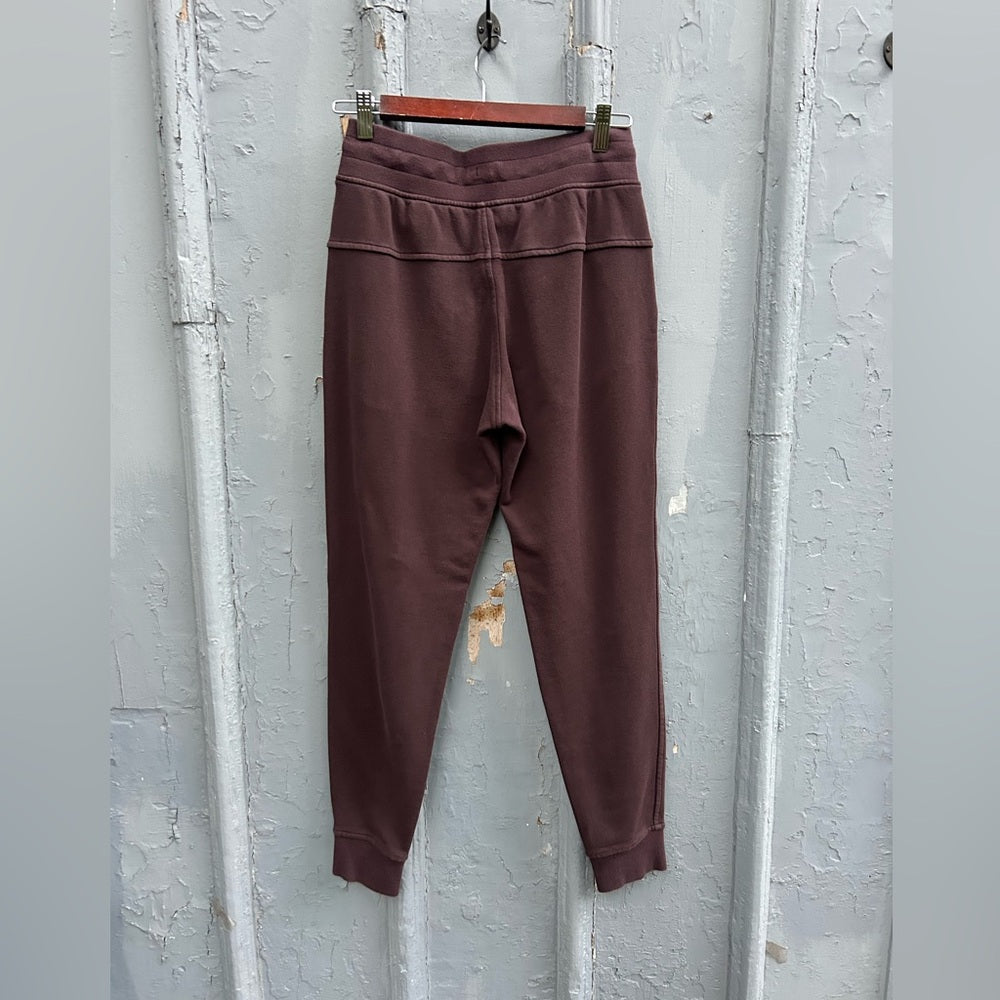 Lululemon Warm Down Jogger, size 4