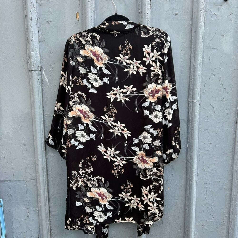 Tahari light Kimono, size L/XL