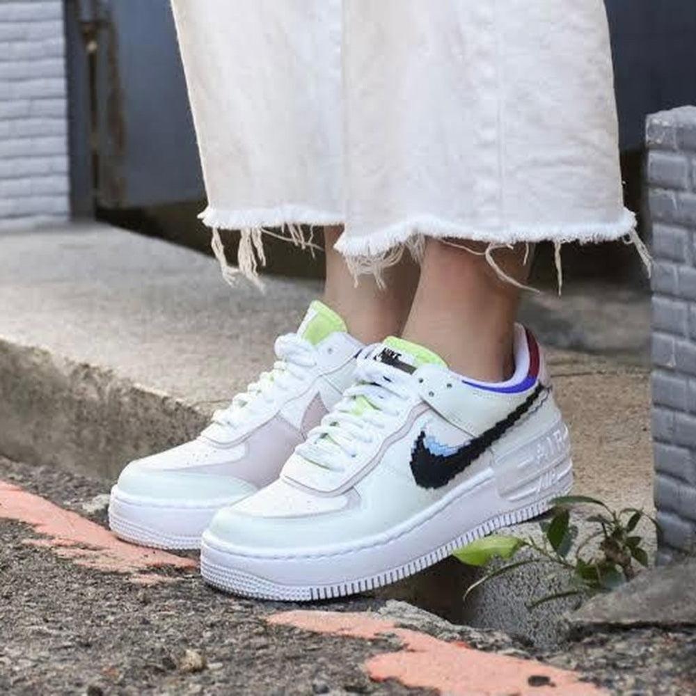 Nike Air Force 1 Shadow SE ‘Pixel Swoosh - Barely Green’, size 8.5