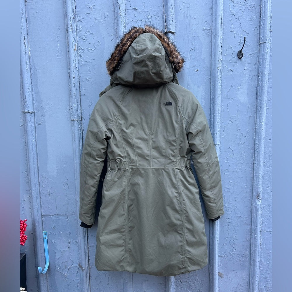 The North Face Women’s Arctic Parka, Small