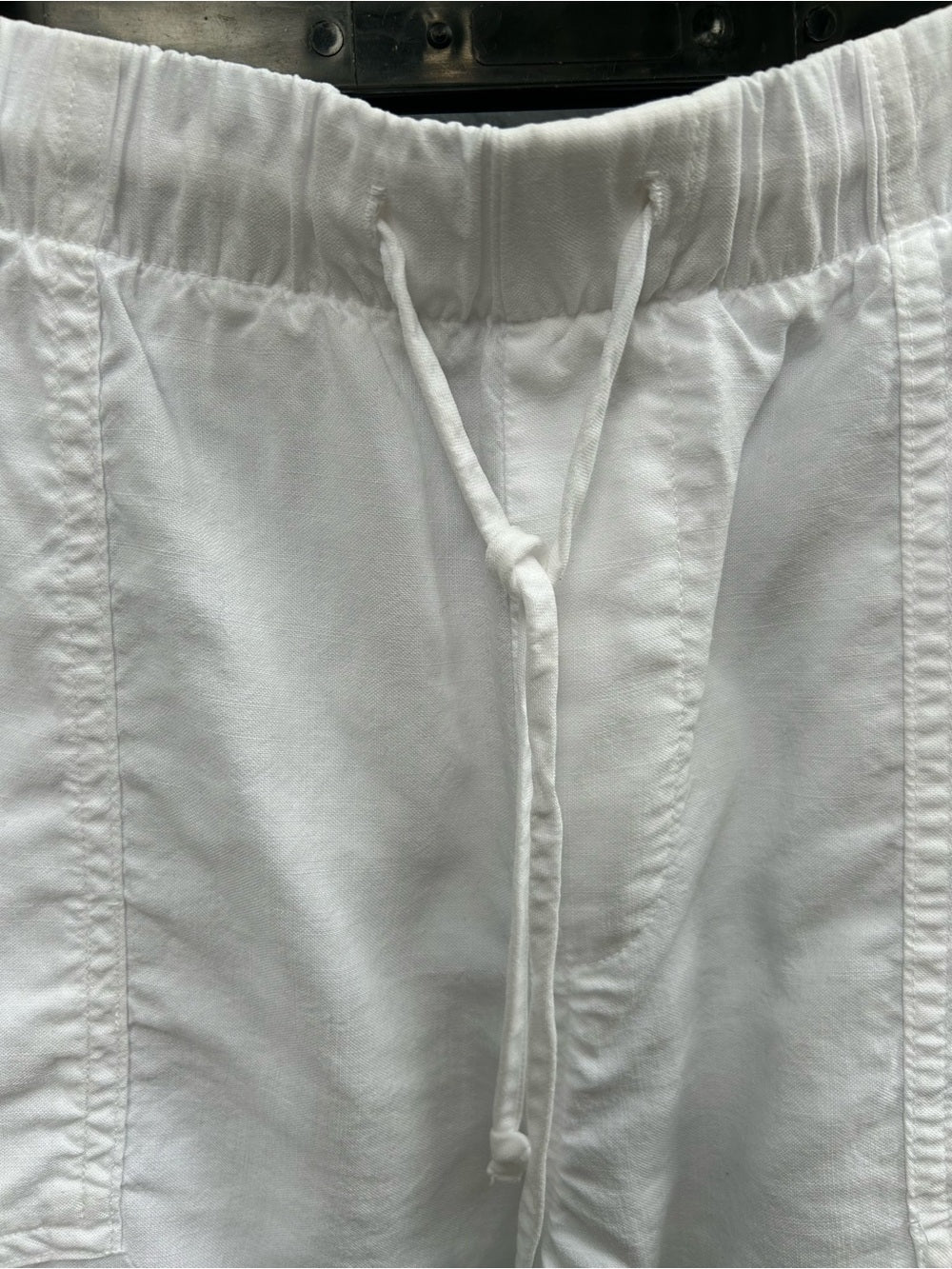 Bella Dahl White raw edge Shorts, size L