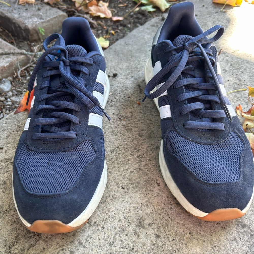 Adidas blue Cloudform Comfort sneakers, size 10.5
