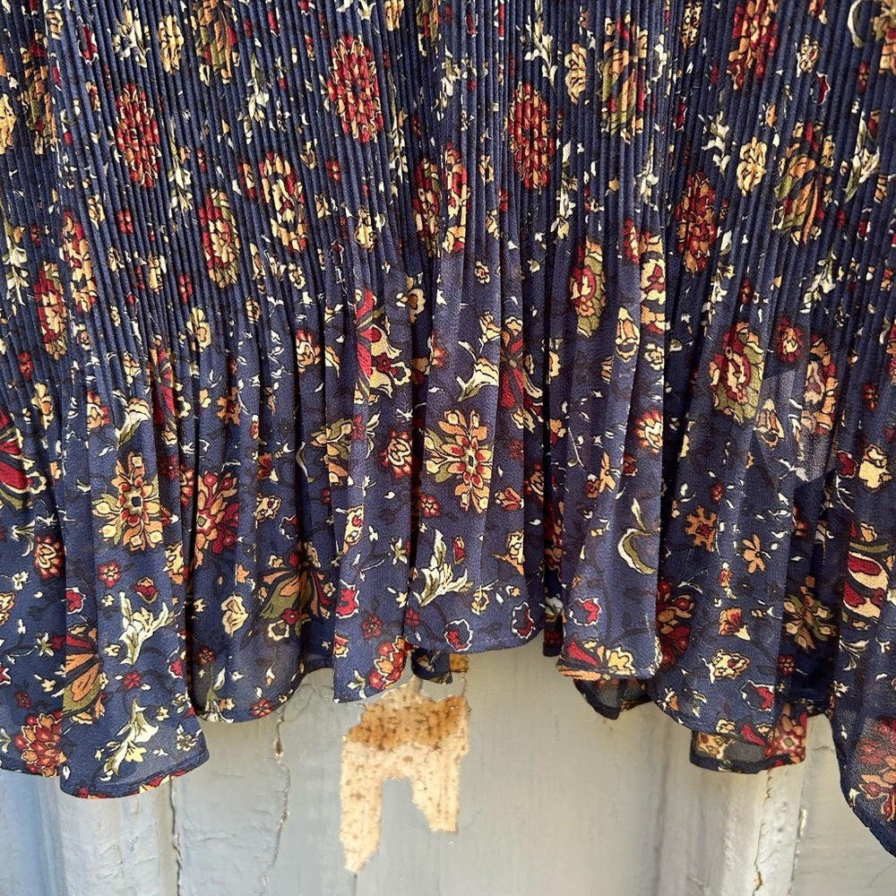 Veronica Beard Lewin Floral Blouse, size 0