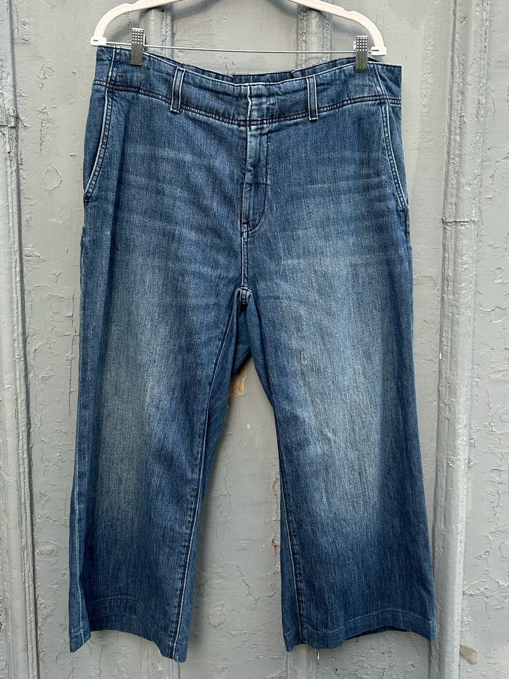 Pilcro Relaxed Mid-Rise Jeans, size 16