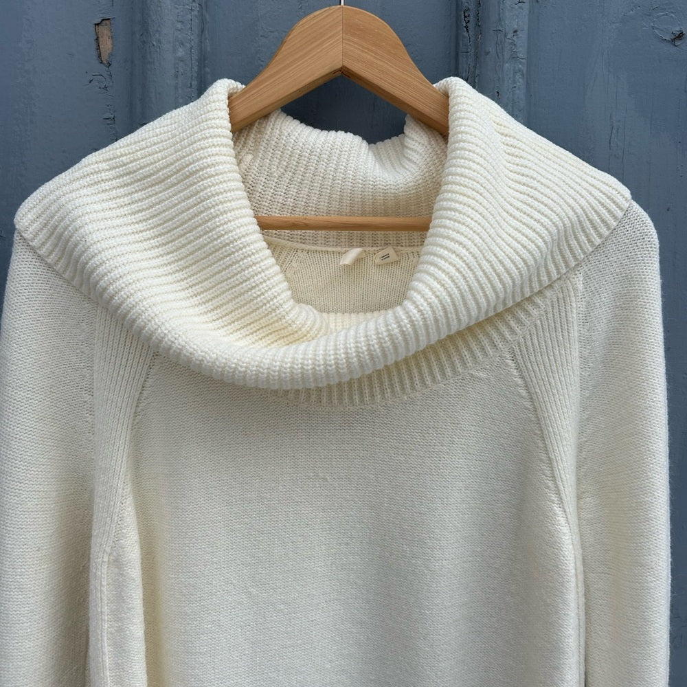 Anthropologie Moth Brenta Cowlneck Tunic Sweater, size M