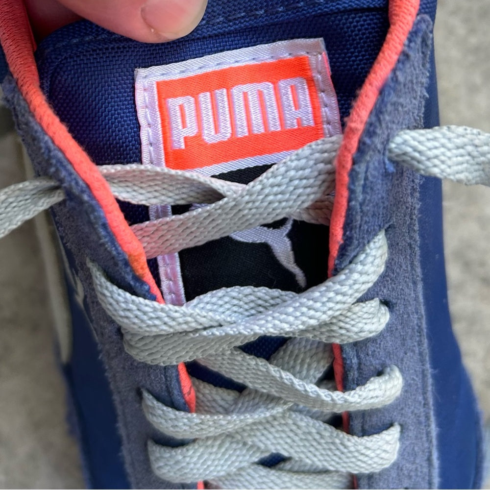 Puma Classic Wedge Carolina Stripe, size 9
