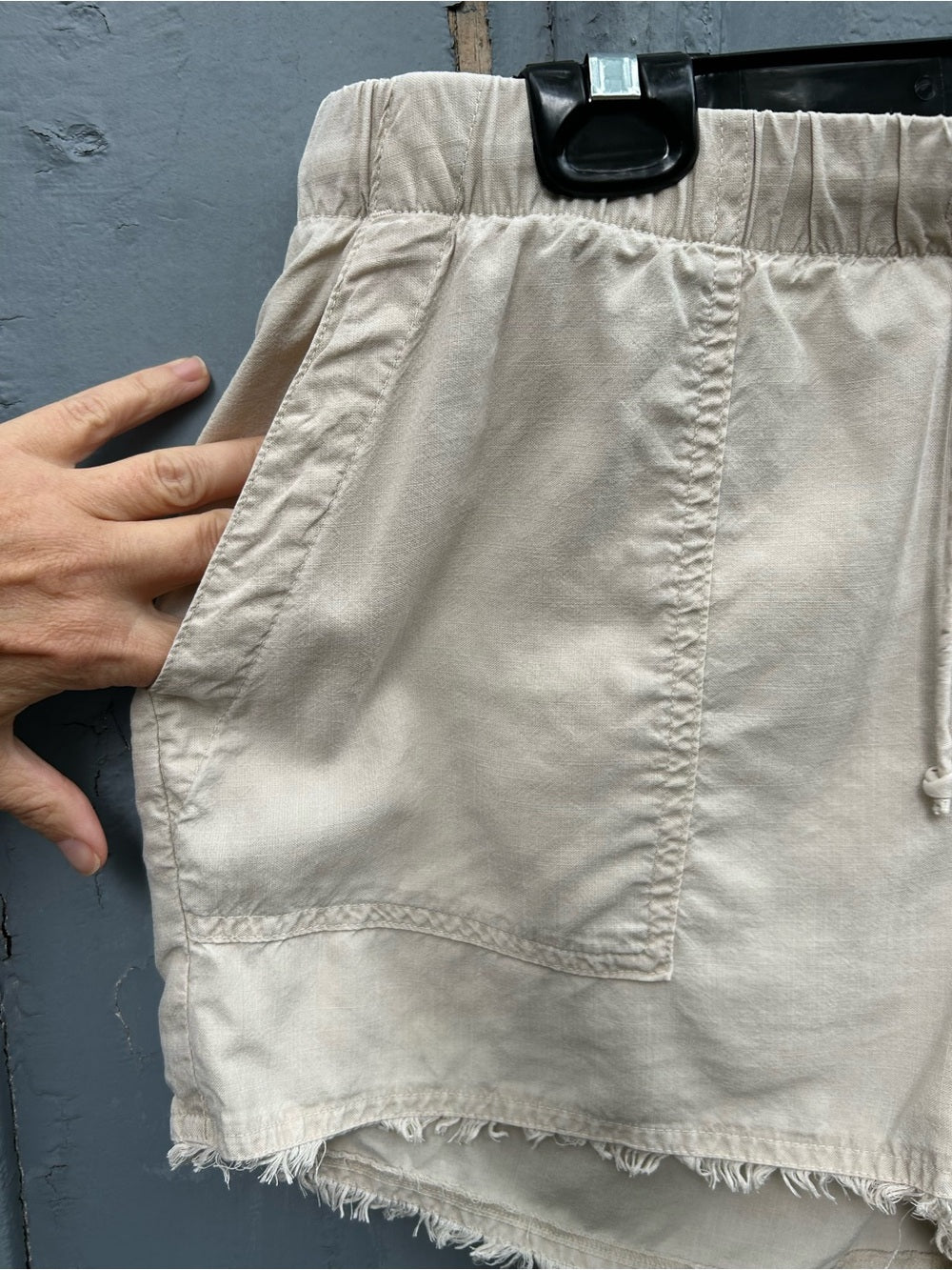 Bella Dahl Tan raw edge Shorts, size L