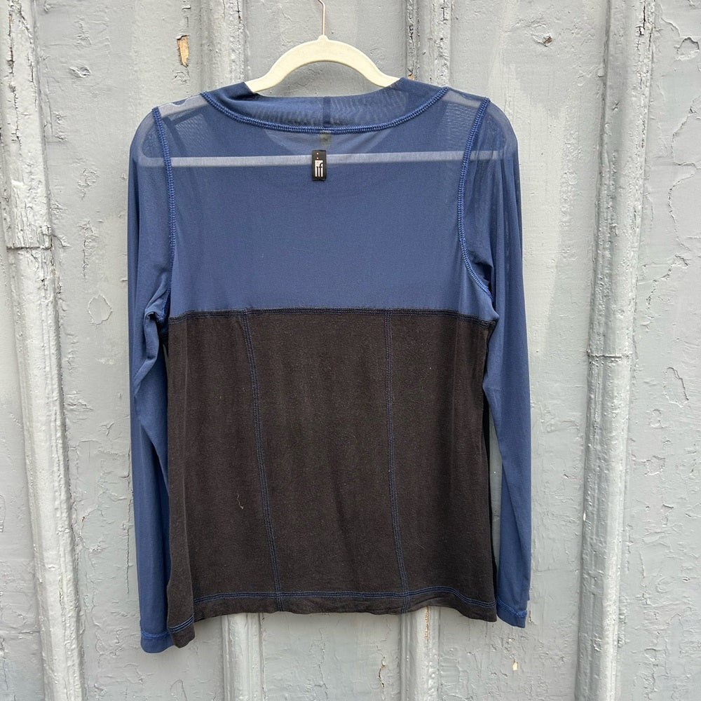 IF (individually Fashioned Toronto)Blue Black long sleeve “bustier”tee, size XL