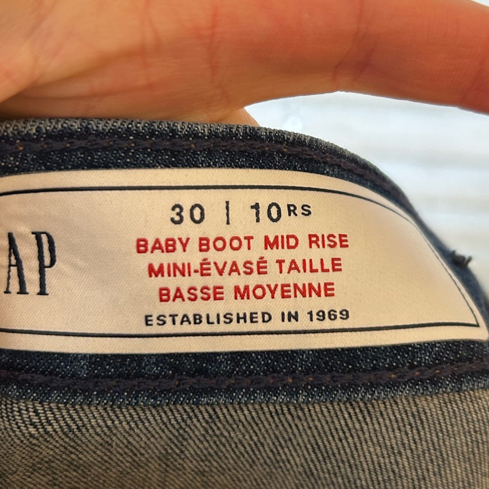 Gap Baby Boot Mid Rise, size 30