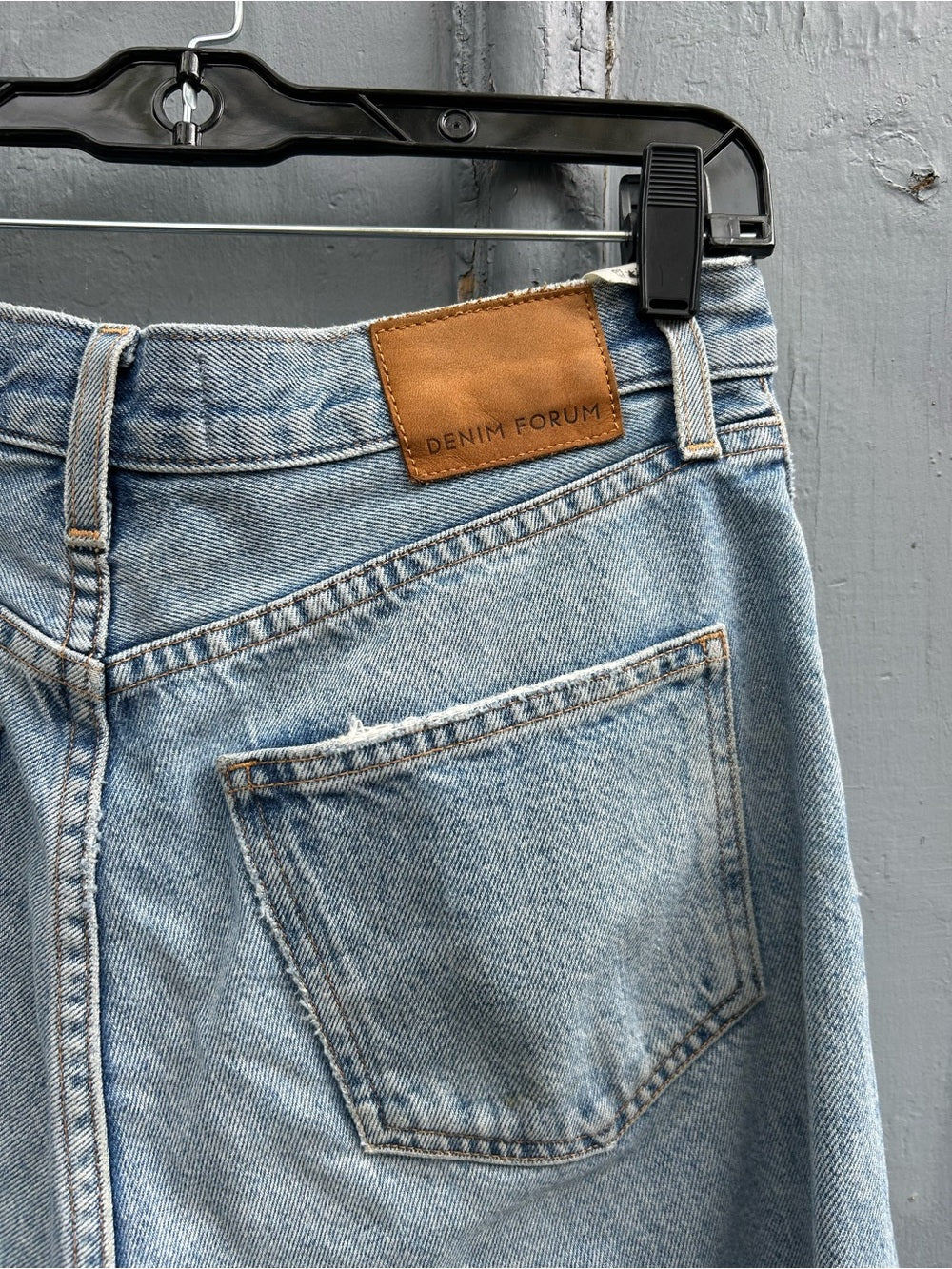 Denim Forum Yoko Thigh Short, size 27