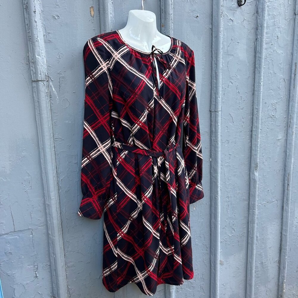 Ann Taylor Plaid Belted dress, size 4