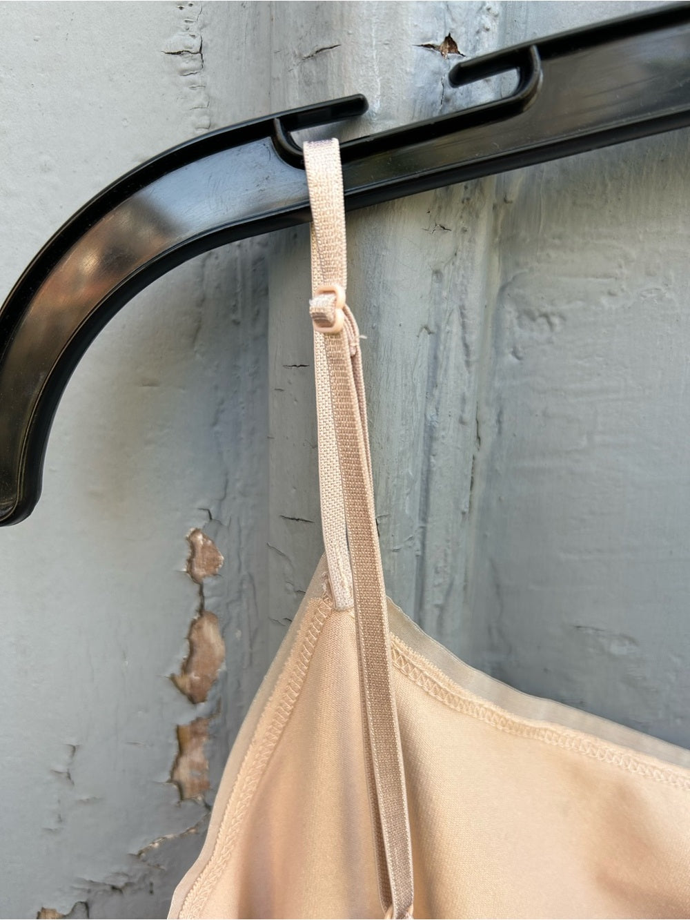 Ann Taylor Taupe cami, Large