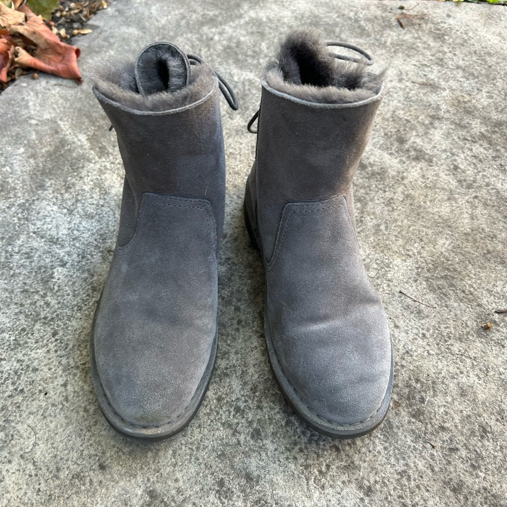 UGG Naiyah Lace-Back Genuine Shearling Boots, size 6