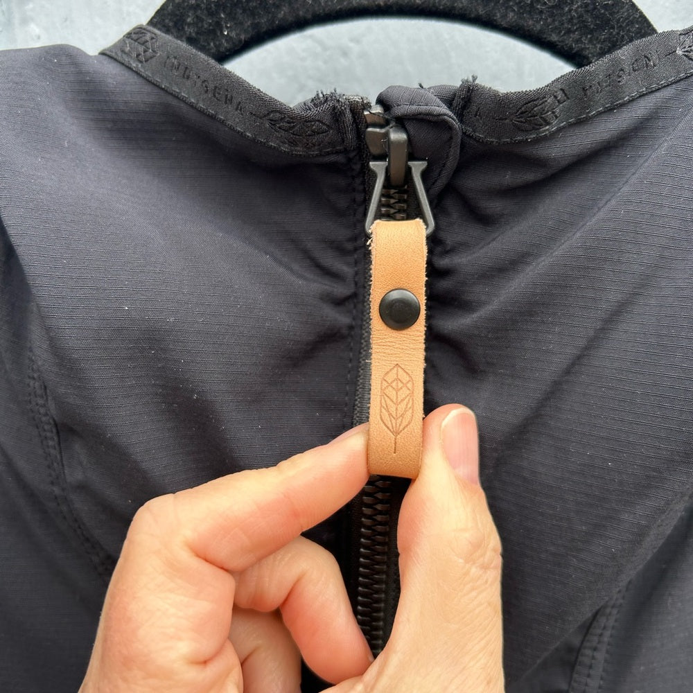 Indygena Black Slinga II Jacket, size Small