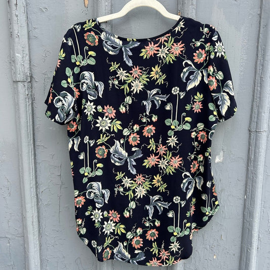 Ann Taylor Navy Blue Floral Short Flutter Sleeve Blouse, size M