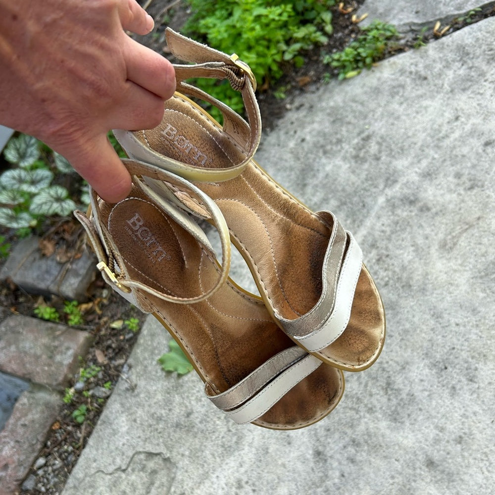Born Mai Easy Sandals, size 7