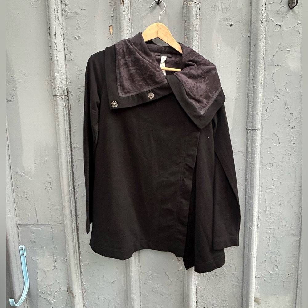Lululemon Black Savasana Wrap Sweater, BNWT, size 6