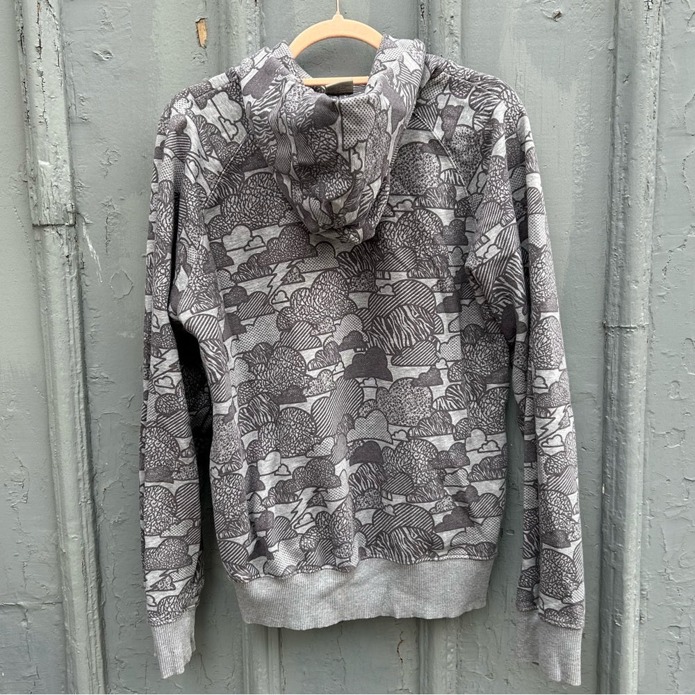 Nike Cloud Hoody, size M