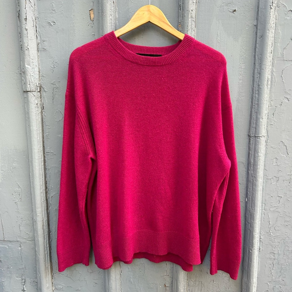 360 Cashmere fuschia sweater, size Large