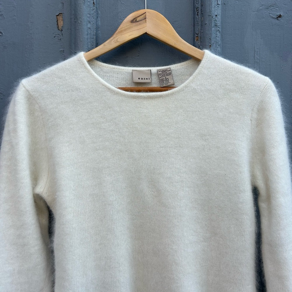 Easel Angora Sweater, size Large