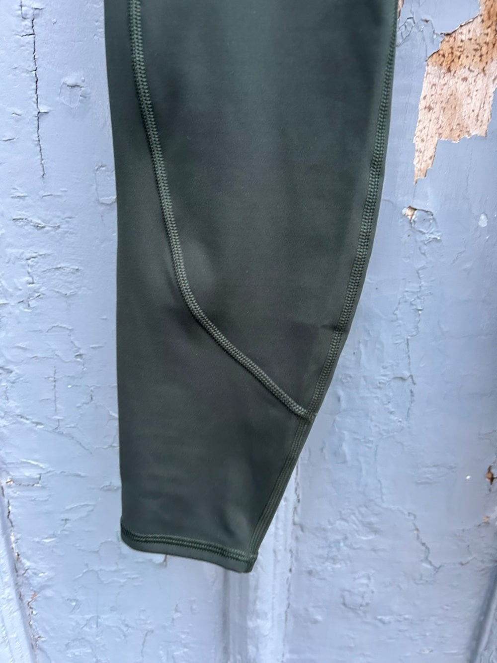 Athleta Rainier Tight, BNWT, size M