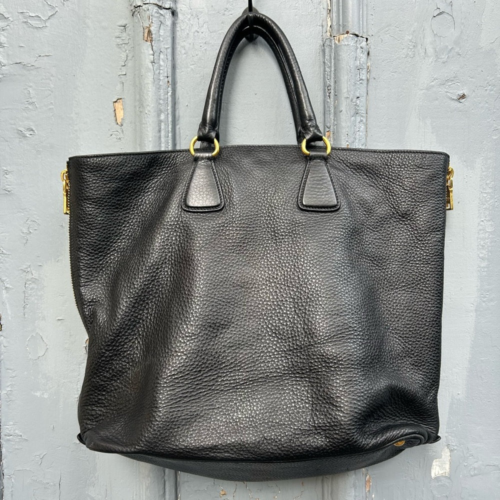 Prada Vitello Daino Zippy Shopping Bag Nero, 17.5” x 13.5” x 6”